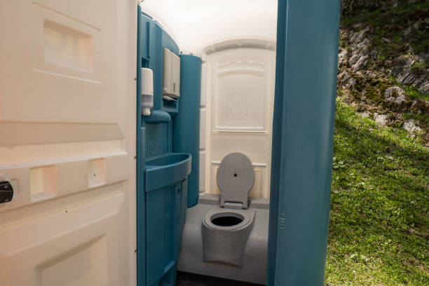 Best Portable restroom trailer rental  in Samson, AL